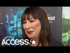 Anjelica Huston Says Her Viral 'Poms' Diss Was 'Misconstrued': 'I'm A Huge Fan' Of Those Actresses