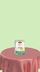 Töpfer BIO cereale cu lapte, măr și pară sunt produse din lapte ecologic valoros și cereale integrale, provenite din agricultura ecologică, pentru a aduce toate substanțele nutritive esențiale sugarilor începând cu luna a 6-a, într-un singur bol la începerea alimentației diversificate. #Töpfer #NutritiePuraDeLaNatura #BucurieNaturalaInFarfurie #TöpferBIOCereale | Topfer Romania Oficial