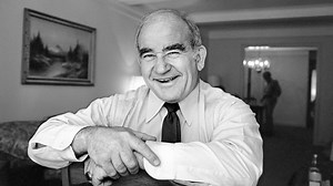 Hollywood mourns Ed Asner, star of 'Mary Tyler Moore Show' and 'Lou Grant'