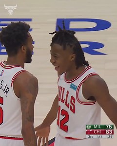 Derrick Jones Jr. got Giannis on a poster 😳 | Chicago Bulls