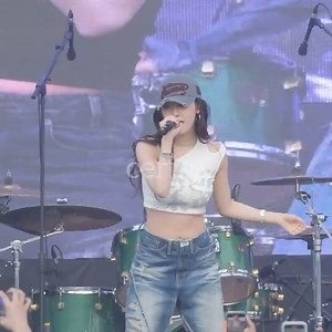 #NINGNING TRÀN ĐẦY NĂNG LƯỢNG TƯƠI MỚI TRONG ‘SUPERNOVA’ GANGNAM UNIVERSITY FESTIVAL💥 Không còn ‘Forget her name’ nữa vì hôm nay là ‘Remember her name’ vì Ningning quá nhiệt 😻 - Cre: cerise1023 | Shining Smile - aespa Ningning Vietnam Fanpage