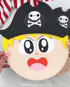 🏴‍☠️ Pirate Paper Plate Craft ✂️ Grab the printable template on the blog | Simple Everyday Mom