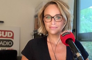 Cécile de Ménibus en décolleté, elle profite des premiers rayons de soleil !