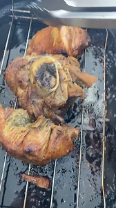 Hoy tuvimos un arrocito con gandules, pernil y ensalada verde. | La Cocina de Paco