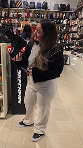 653K views · 5K reactions | Mie nu imi da bani pentru folie si husa  #dedication #holidays #appreciationpost #holidaysvibes #holidaycelebration #holiday #celebrations #positivevibes #motivation #lifestyle #Alinainechipaj #Love #My #wife #Truck #Drive #show #Funny #Pamflet #Funny #Romania #Denmark #Italia #moment #friends #instagram #loveyou #loveyouforever❤️ | Bogdan Mihai | Facebook