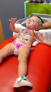 Baby Rory getting her hair washed today is a total vibe! 👌😂🎉😍👍❤️😅 | The Hartsocks' Photography