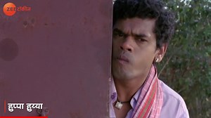 11M views · 223K reactions | वीज चोरांना शॉकची शिक्षा देणाऱ्या हणम्याचा हा जबरदस्त सीन आज #TalkiesScene मध्ये. #ZeeTalkies | Zee Talkies | Facebook