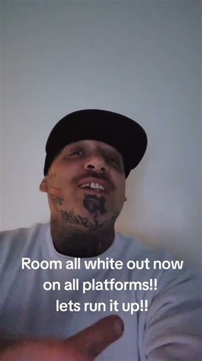 Like & follow the official fan page for the hottest DL Down3r tracks: https://www.facebook.com/DLDo