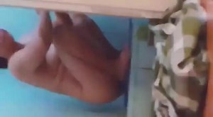 rekam teman lagi boker