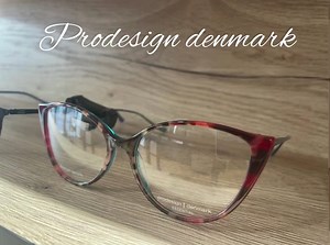✨ProDesign Denmark est fabricant de lunettes depuis 1973, créé au Danemark, les modèles allient fonctionnalité et originalité. Une collection pour les hommes et les femmes qui cherchent des lunettes légères et tendances ✨ Venez découvrir la collection complète en boutique, 6 rue Carreterie - 84000 Avignon #lalunetteriedemorgane #opticien #opticienavignon #opticienindependant #opticiencreateur #exclusivité #madeinavignon #madeindanemark #lunettes #lunettesdevue www.lalunetteriedemorgane.com | La 