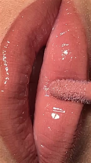 Meet Beachy Gleam! Our NEW hydrating, plumping gloss! 🤩⭐ This new juicy shade is a universally flattering soft sheer with iridescent shimmer ✨ Perfect for topping over your favorite LipSense Liquid shade OR stunning worn alone! *Available now. While supplies last. | SeneGence