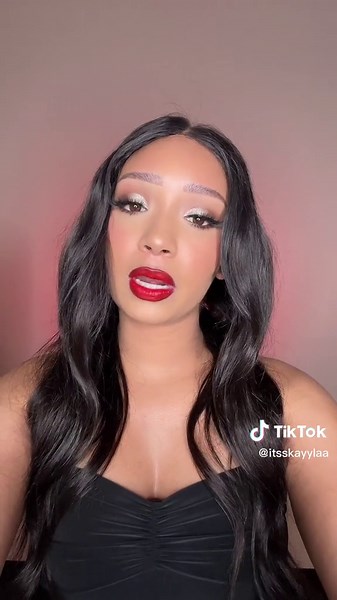 Makeup Commentary: Critique on Overdone Looks