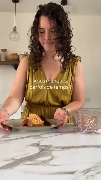 😌 Qui a l'impression que ses journées sont trop courtes en ce moment ? 💬 😂 Identifiez vos amis qui courent toujours après le temps 💚 Parfois, on a juste besoin d'un petit coup de pouce ✨ Le Robot Aspirateur Kobold VR7, il est aussi exigeant que vous sur la propreté et vous soulage au quotidien 👉 Découvrez-le par ici : https://brnw.ch/21wDevQ #Kobolddreamteam #AlamaisonavecKobold #maisonpropre #nettoyage #rangement #nettoyer #menage #KoboldFrance #aspirateursansfil #aspirateurrobot | Kobold 