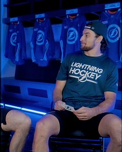 "Read my lips" turned into charades real quick 😂 ➡️ tbl.co/readmylips90s | Tampa Bay Lightning