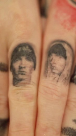 Most tattoos of the same musician tattooed on the body: 15 by Nikki Patterson 🇬🇧 #tattoo #eminem