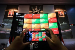 Debut Perdana, Saham Primadaya Plastisindo Mentok Batas Atas - Bursa Katadata.co.id