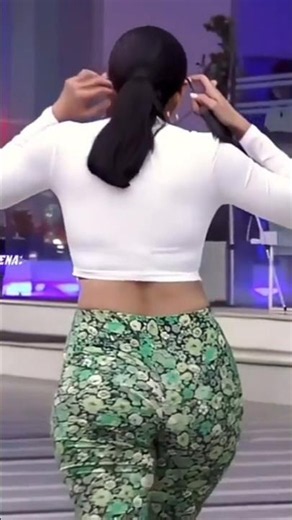 Mrunal Thakur Beautiful Ass while walking back