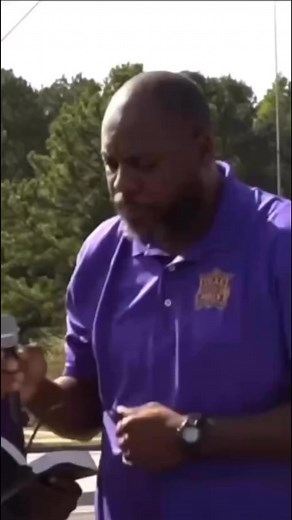 Solomon said that he was black and beautiful!!!Watch full video here: The Gospel Brings Tears Of Joy!#oregon #pdx #portlandoregon #portland #seattle #pnw #portlandia #portlandor #pacificnorthwest #washington #pdxnow #life #pdxlife #beaverton #trending #viral #iuic #keepportlandweird #usa #travel #trailblazers #ripcity #shorts #reels #God #holy #commandments #beautiful | Iuic Portland