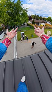 Spiderman Vs Gangster (Crazy Escape!) | Soeslife