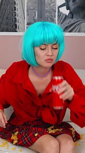 Her snot turns into a slime that cleans everything ✨ | SMOL