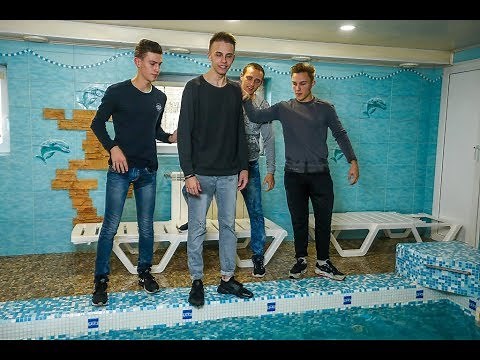 GUYS WETLOOK POOL PARTY WITH JEANS ON