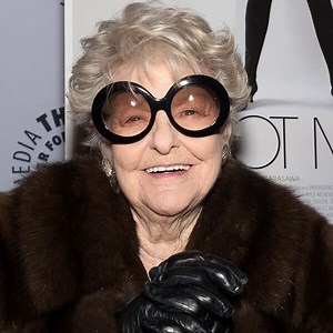 Elaine Stritch Dead at 89: Anna Kendrick, Jesse Tyler Ferguson and More Remember the Broadway Icon