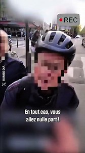 "I don't like Islamists": This old man on a bicycle insults a young woman wearing a headscarf in ...