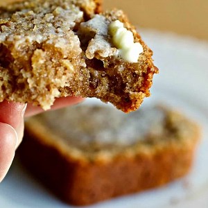 Easy Cinnamon Spice Apple Bread Recipe