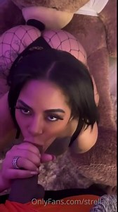 Strella Kat mamando verga