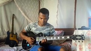 Mba nagnandrantsira hely 😅🎵 #Soukouss_express 🇲🇬🎸 | Sylvin