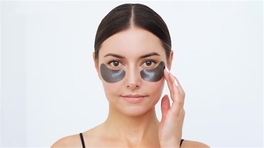 Tea Bags On Eyes: आंखों की ठंडक और सूजन कम करने के लिए आजमाएं ये तरीका  | cold tea bags for puffy eyes | Herzindagi