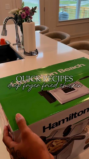 QUICK RECIPES | deep fryer fried chicken ✨ this Hamilton Beach deep fryer is perfect for the best brown fried chicken. Should I share the full recipe? | Bre.Nicole
