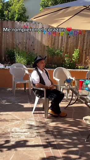 Funny Mexican Videos Featuring Vicente Fernandez