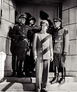 Reunion in France (1942) | ČSFD.cz