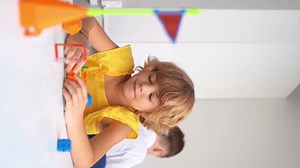 Child Play Toy Car Control Panel: vídeo stock (100% livre de direitos) 1111142011 | Shutterstock