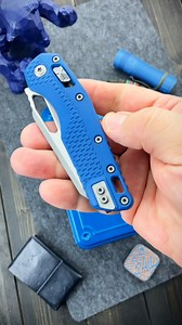 Light, tough, and bold in BLUE. 💙 The Microtech MSI packs a sharp sheepsfoot blade and ambidextrous RAM-LOK into a sleek, easy-carry design. 🔥 #microtechknives #MSI https://tinyurl.com/4wh4rke6 | GPKNIVES.com