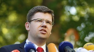 Zatlačily na Nečase špinavé ruce, aby odvolal Pospíšila? ptá se slovenská Pravda  - Novinky