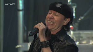 Scorpions - Tease Me Please Me [HD] *Álbum: Crazy World *Fecha de lanzamiento: 6 de noviembre 1990 *Sello: Vertigo, Mercury | SCORPIONS FANS CHILE