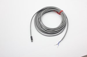 [Hot Item] OEM Cylinder Magnetic Reed Switch Contact Sensor Switch Normally Open