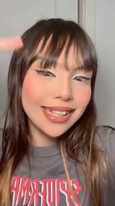 Duvalin makeup😘😘 @sofia.arrayales I loved the makeup😻 Contour: @uomabeauty @hudabeauty Blush: @colourpopcosmetics @colordolls_ Concealer: @elfcosmetics Powder: @kimchi_chic #makupartis #makeup #makeup lover #makeuptransformatcion #makeupaddict #wakeupandmakeup #maqillaje #makeupforlife #amoelmaqillaje #makeuptime #cutemakeup | Marisol Alfaro Cisneros