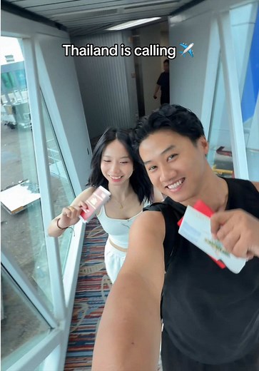 နှစ်ယောက်လုံး ထိုင်း သွားပါပြီ 🇹🇭 #thailand #zenmikicouple #Vlog #trip #trend