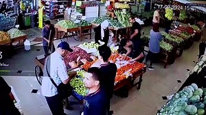 #Lebanon | CCTV captures moment of explosion in #Beirut supermarket Hundreds of members of the Lebanese armed group Hezbollah, including fighters and medics, were seriously wounded when the pagers they use to communicate exploded | DDNewsLive