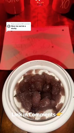 Cups got that sus stare #lightskinstare ......... #beverage #slushymaker | Slushy Cuppie Usa