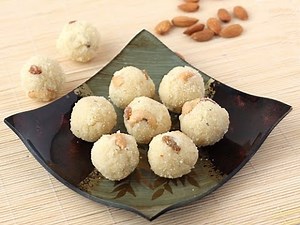 how to prepare RAVVA LADDU
