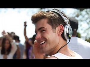 Zac Efron e Alexandra Daddario nel trailer di Baywatch