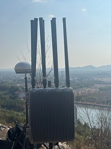 [Hot Item] Omni-Directional Anti Drone Jammer Uav Countermeasure System Signal Blocker Cut Down Transmission Frequency Drone Management Software Radar Camera Detector