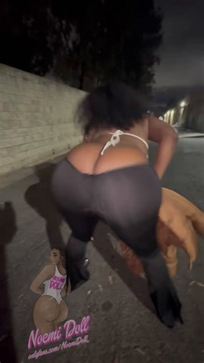 Got nut on her glasses @NoemiDoll