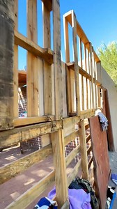 151K views · 2.3K reactions | “Mi hijo está levantando su cuartito de madera 蝹 porque cada día llega cansado del trabajo  y solo quiere un espacio donde descansar tranquilo . Lo hace poco a poco, con esfuerzo y corazón ❤️ para tener algo digno.” | Unidos por una necesidad | Facebook