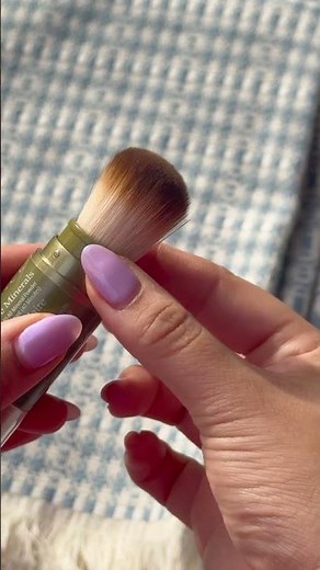 Achieving flawless, protected skin is as easy as shake, apply and go!
