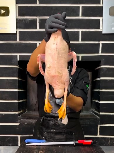 Tandoor Peking Duck: Crispy Skin, Juicy Meat Experience